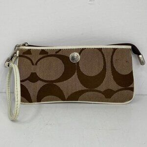 Coach Signature C Brown Logo Wristlet Style J05Q-7765